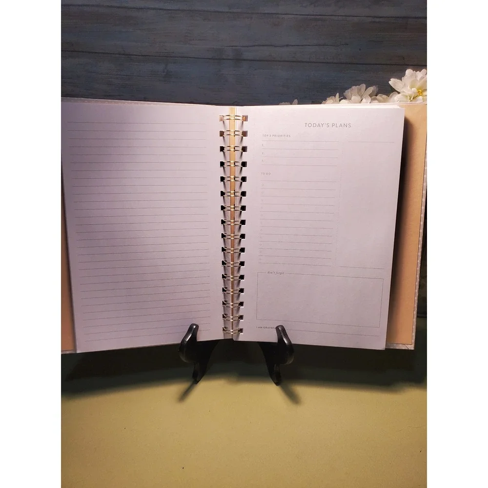 Sugar Paper Essentials Daily‎ Mindful Notebook Dotted Cover Spiral Bound Planner